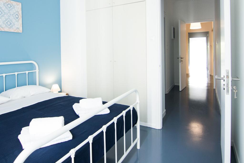 Athenian Blue - Family Apt 5' Minutes From Acropolis Museum Buitenkant foto