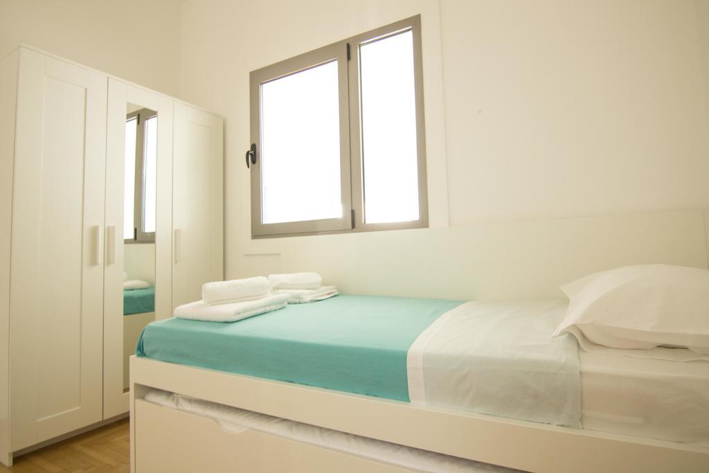 Athenian Blue - Family Apt 5' Minutes From Acropolis Museum Buitenkant foto