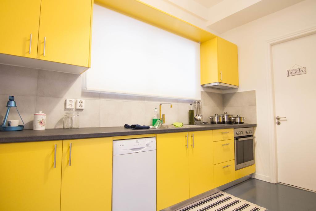 Athenian Blue - Family Apt 5' Minutes From Acropolis Museum Buitenkant foto