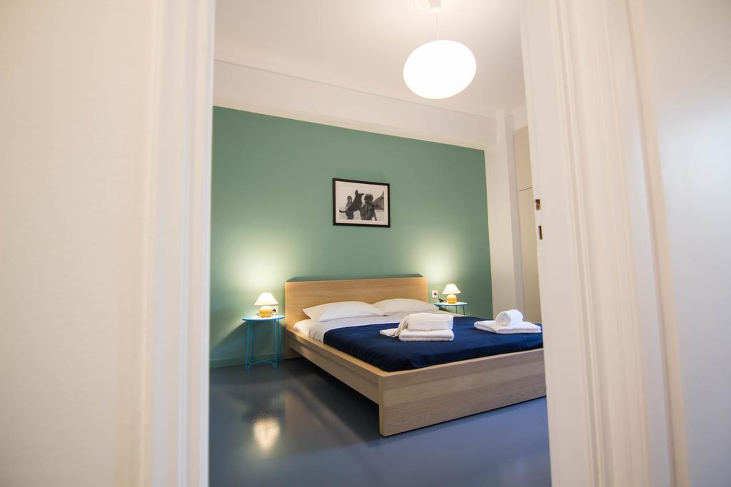 Athenian Blue - Family Apt 5' Minutes From Acropolis Museum Buitenkant foto